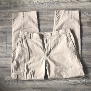 Dockers Classic Fit Khaki Pants—34/32